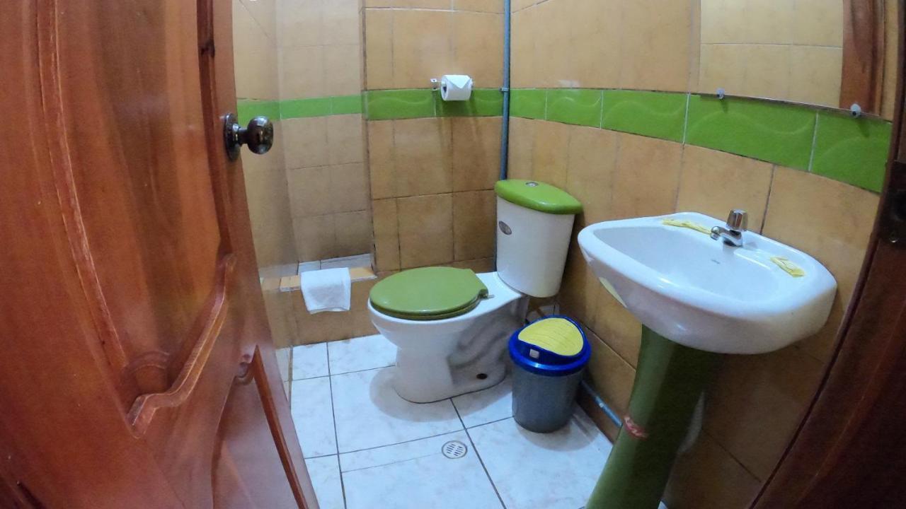 Hostal Casa Montoya Baños Kültér fotó